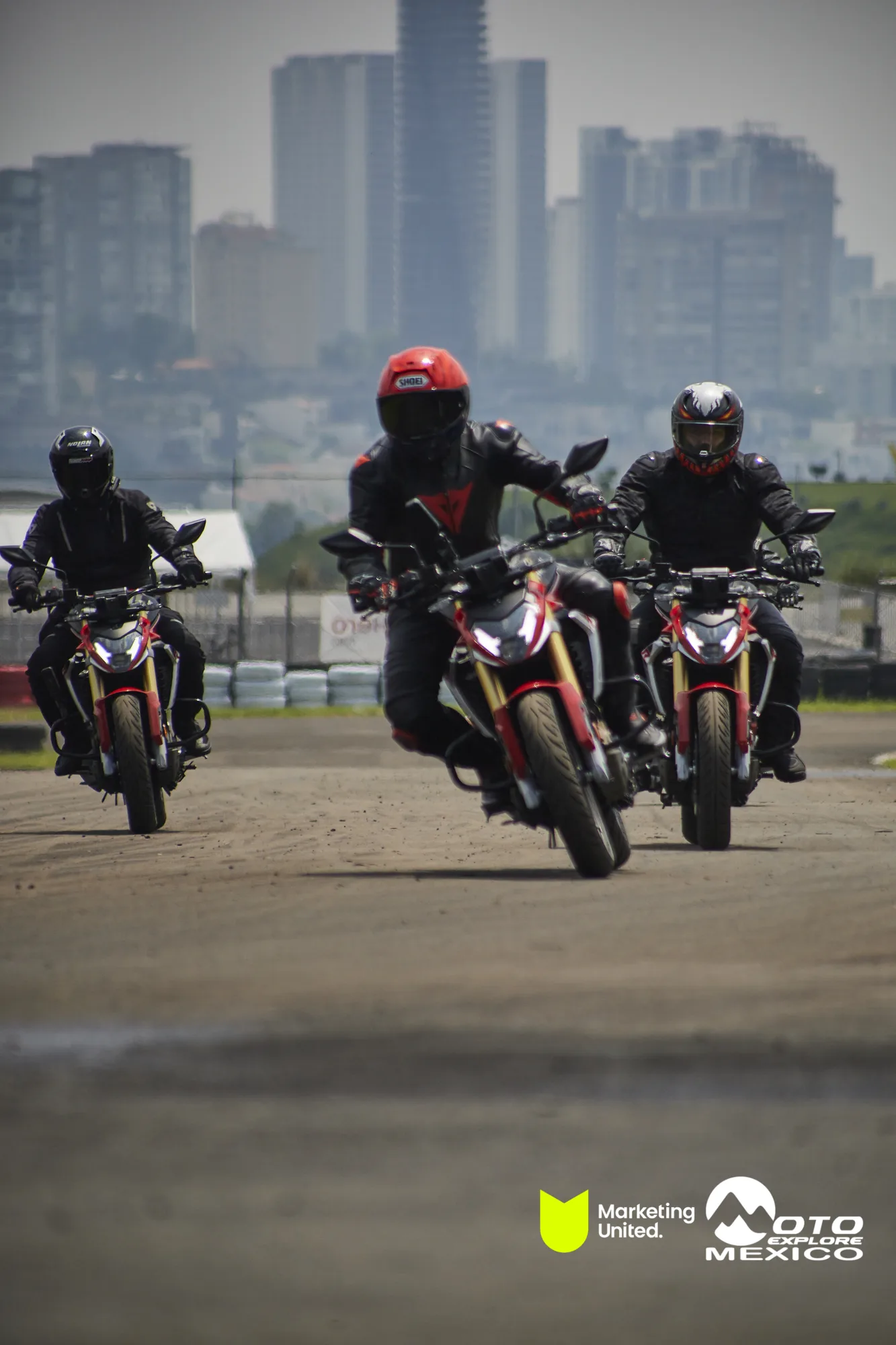 HUNK TRACKDAY 330